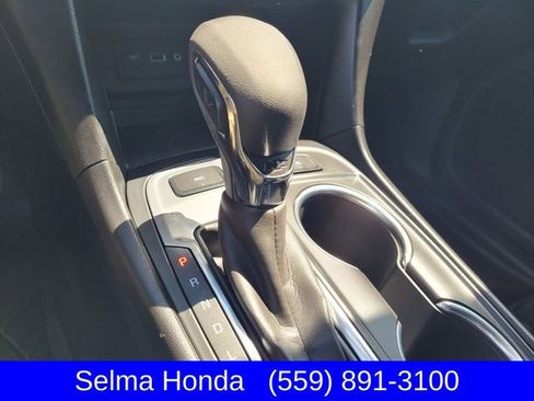 Used 2022 Chevrolet Equinox LT w/ Driver Convenience Package AWD/4WD image 22