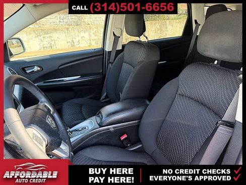 Used 2016 Dodge Journey SE w/ Flexible Seating Group image 10