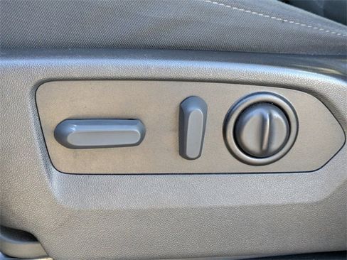 Used 2021 Chevrolet Silverado 1500 RST image 21