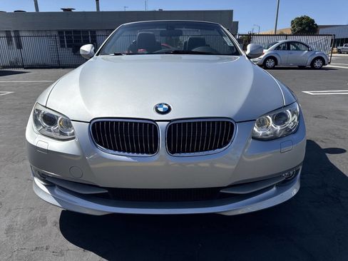 Used 2011 BMW 328i Convertible image 8