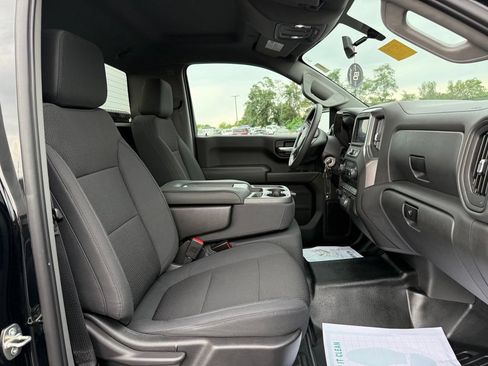 Used 2020 Chevrolet Silverado 1500 W/T w/ WT Convenience Package AWD/4WD image 16