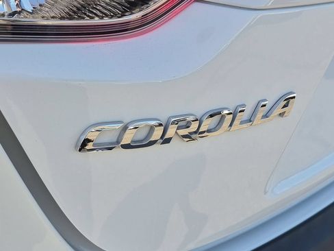 Used 2021 Toyota Corolla SE w/ SE Premium Package FWD image 33