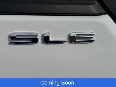 Used 2024 GMC Terrain SLE FWD image 7