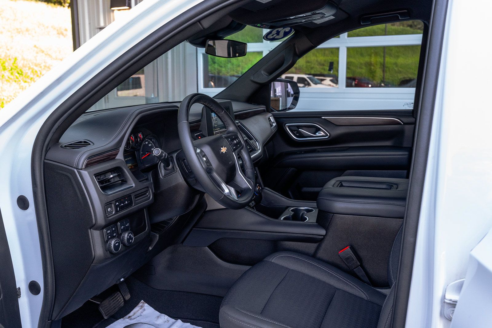 Used 2023 Chevrolet Tahoe LS w/ Driver Alert Package AWD/4WD image 18