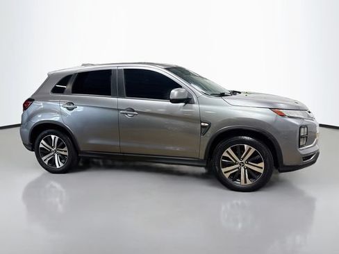 Used 2020 Mitsubishi Outlander Sport ES FWD image 5