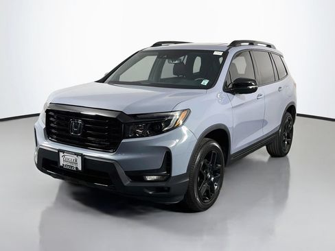 Used 2024 Honda Passport Black Edition image 3