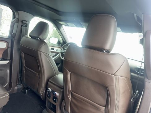 Certified 2021 Ford Explorer King Ranch w/ Premium Technology Package image 24