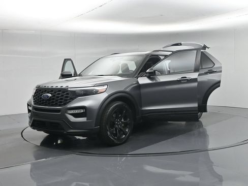 Certified 2023 Ford Explorer ST-Line w/ Class IV Trailer Tow Package RWD image 36