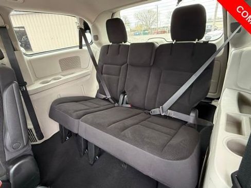 Used 2018 Dodge Grand Caravan SE w/ UConnect Hands-Free Group FWD image 23