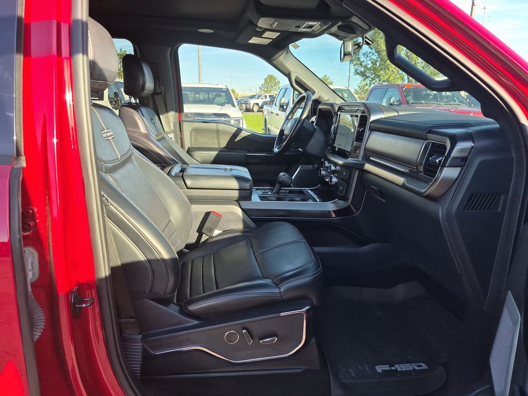 Used 2022 Ford F150 Platinum w/ Equipment Group 701A High AWD/4WD image 35