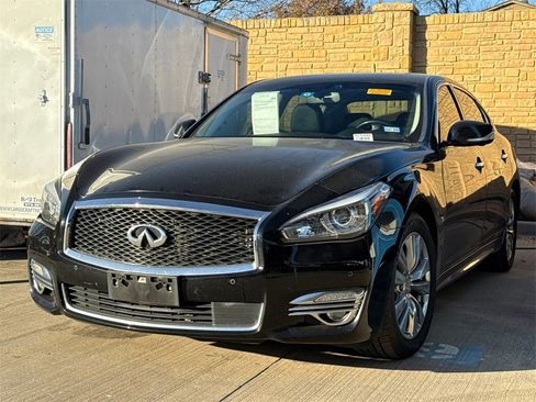 Used 2015 INFINITI Q70 L 5.6 w/ V8 Deluxe Technology Package image 1