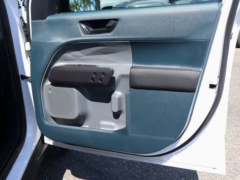 Used 2023 Ford Maverick XL image 39