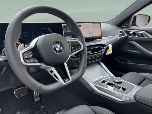 Used 2026 BMW 430i Coupe w/ M Sport Package RWD image 32