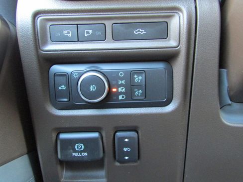 Certified 2022 Ford F150 King Ranch w/ Equipment Group 601A High image 28