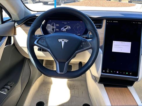 Used 2018 Tesla Model S 75D image 6