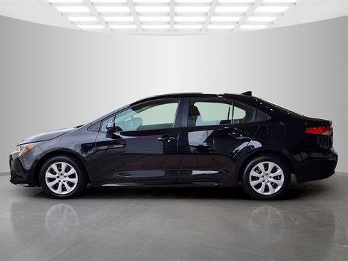 Used 2024 Toyota Corolla LE image 8