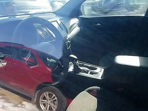 Certified 2024 Chevrolet Equinox LT w/ LPO, Floor Liner Package image 20