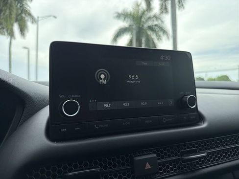Certified 2025 Honda HR-V Sport image 38