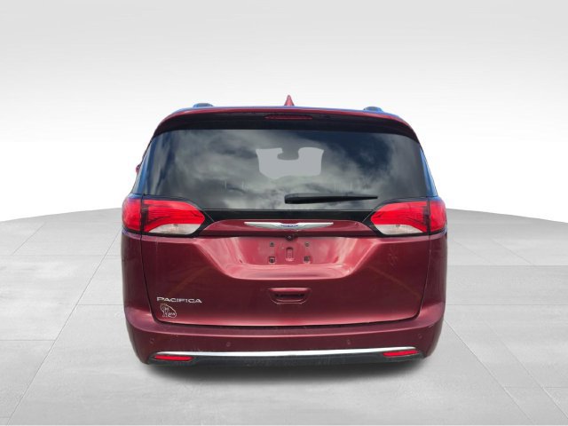 Used 2020 Chrysler Pacifica Touring-L Plus FWD image 8