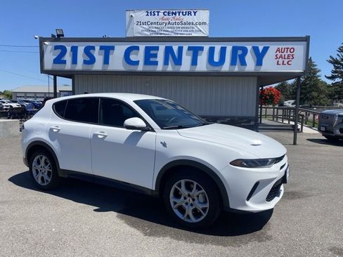 Used 2024 Dodge Hornet R/T image 1