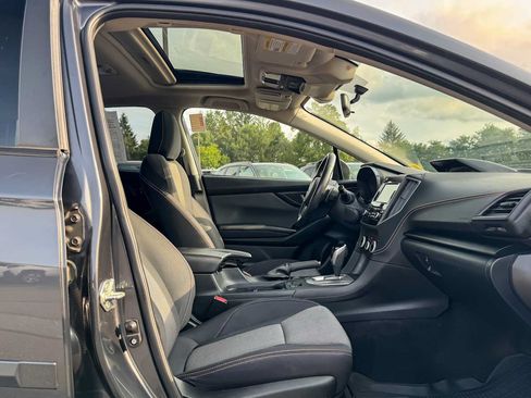 Used 2021 Subaru Crosstrek 2.0i Premium w/ Moonroof Package AWD/4WD image 9