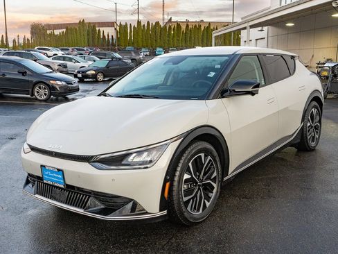 Used 2022 Kia EV6 Wind w/ Wind Technology Package image 6