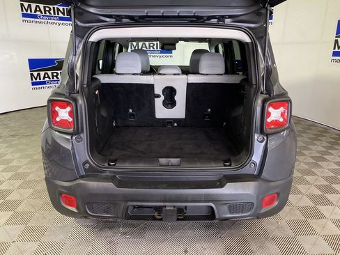 Used 2022 Jeep Renegade Latitude w/ Convenience Group AWD/4WD image 30