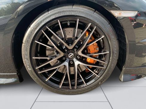 Used 2024 Nissan GT-R Premium w/ Floor Mat Package AWD/4WD image 38