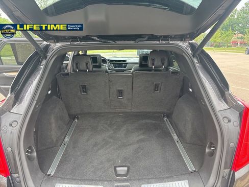 Used 2017 Cadillac XT5 Platinum w/ Driver Assist Package image 23