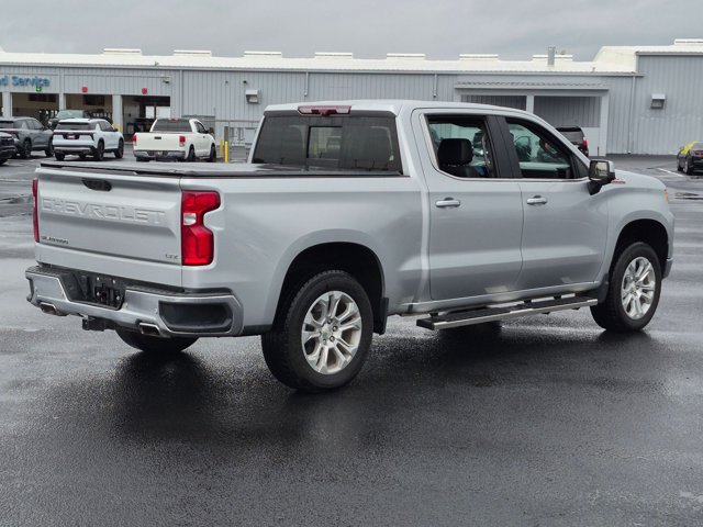 Used 2022 Chevrolet Silverado 1500 LTZ w/ LTZ Premium Package AWD/4WD image 5