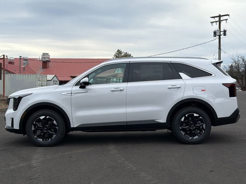New 2026 Kia Sorento S image 7