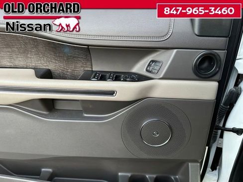 Used 2021 Ford Expedition Limited w/ Equipment Group 302A image 8