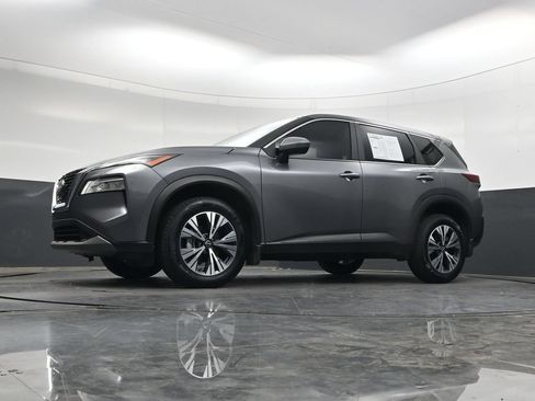 Certified 2023 Nissan Rogue SV FWD image 39