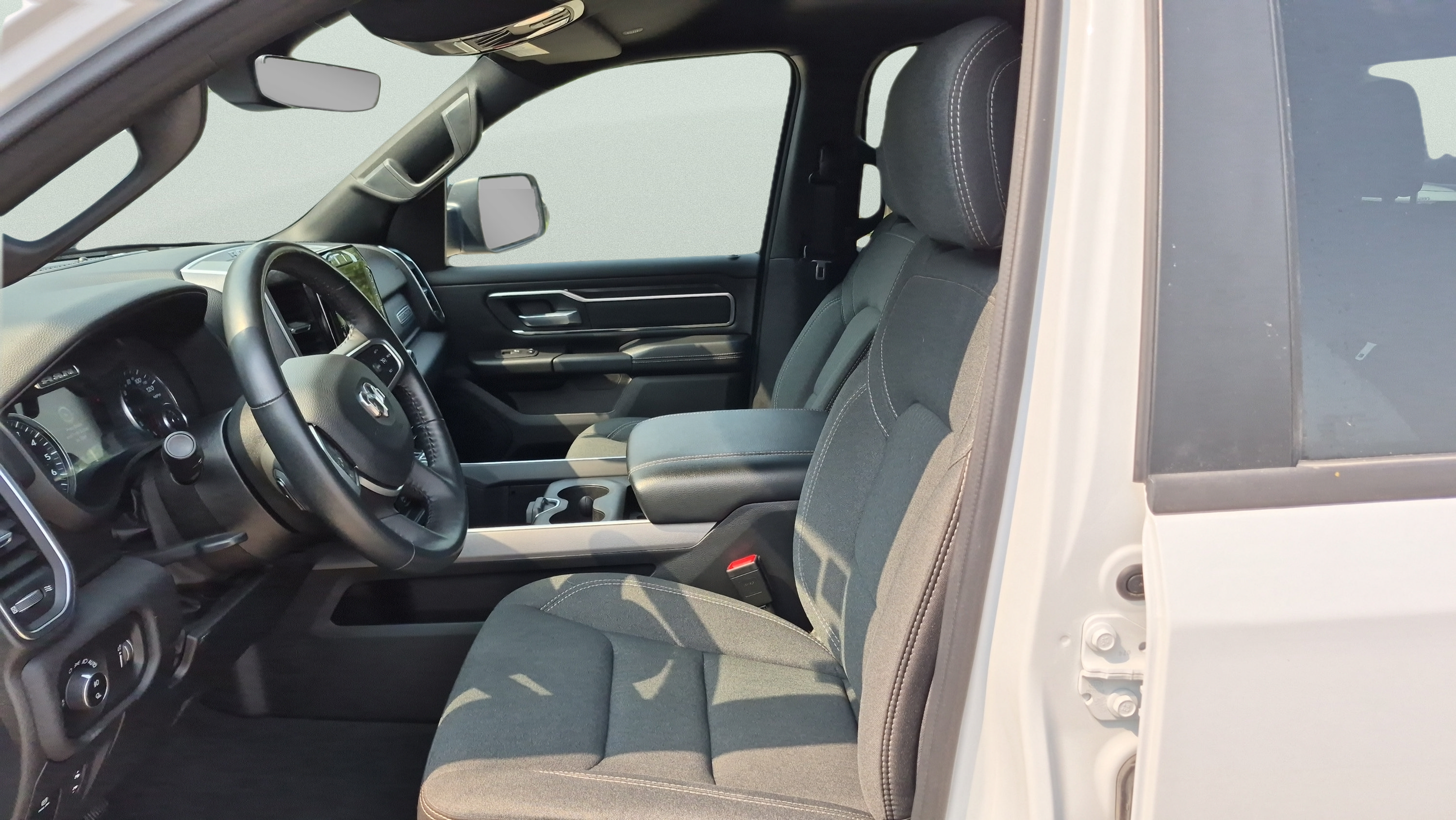 Used 2024 RAM 1500 Big Horn AWD/4WD image 9