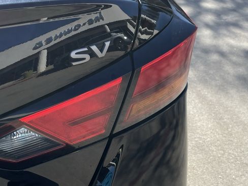 Used 2024 Nissan Altima 2.5 SV image 6