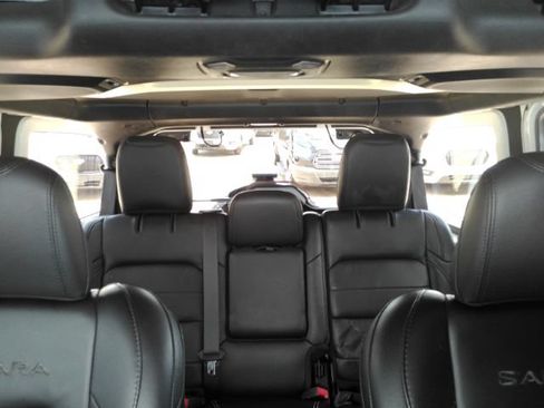 Used 2019 Jeep Wrangler Unlimited Sahara AWD/4WD image 32