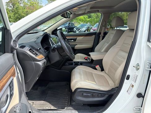Used 2017 Honda CR-V Touring image 10