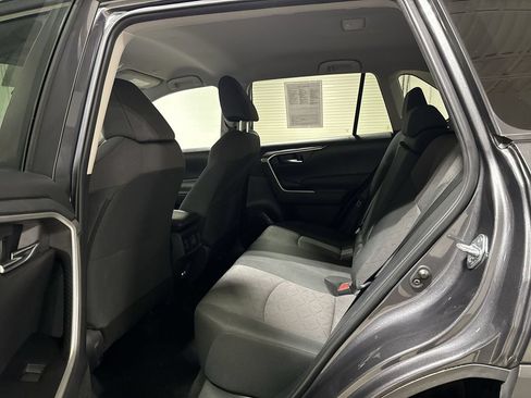 Used 2024 Toyota RAV4 XLE FWD image 22