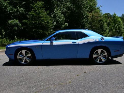 Used 2016 Dodge Challenger R/T Plus RWD image 44