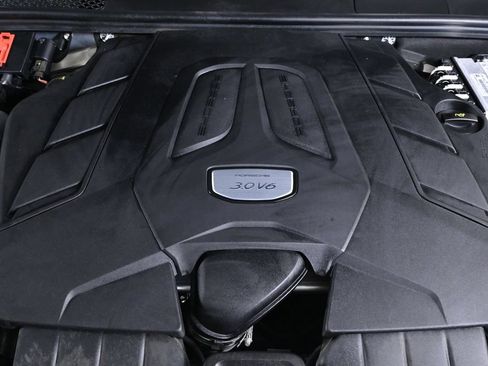 Certified 2023 Porsche Cayenne Platinum Edition AWD/4WD image 53
