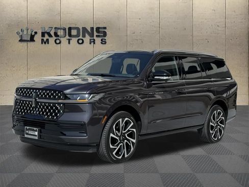 New 2026 Lincoln Navigator Black Label AWD/4WD image 1