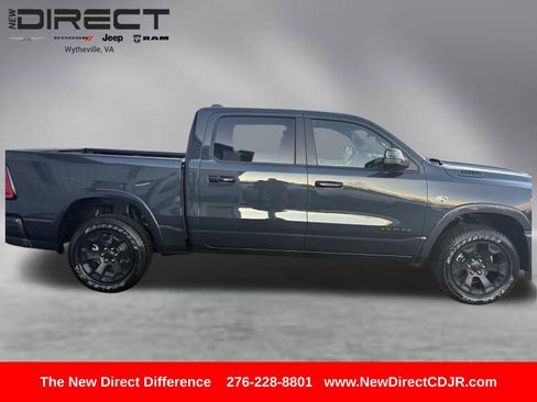 New 2026 RAM 1500 4x4 Crew Cab image 7
