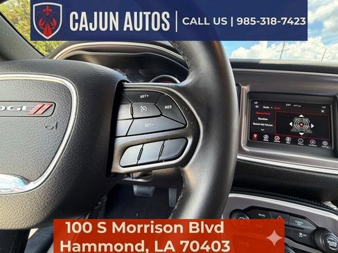 Used 2020 Dodge Challenger SXT RWD image 41