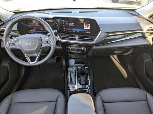 Certified 2024 Chevrolet Trax ACTIV w/ Driver Confidence Package image 14