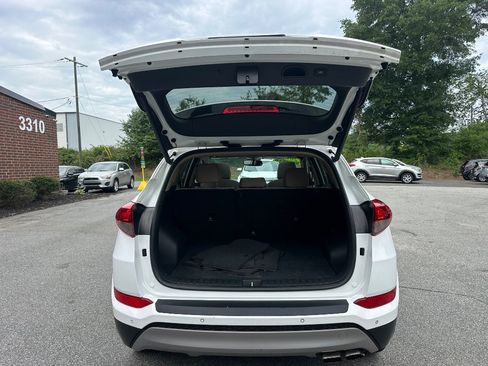 Used 2017 Hyundai Tucson Value AWD/4WD image 37