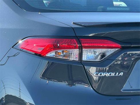Certified 2023 Toyota Corolla SE image 9