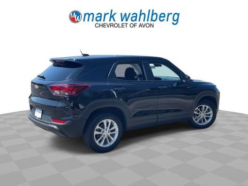 Used 2025 Chevrolet TrailBlazer LS w/ LS Convenience Package FWD image 8