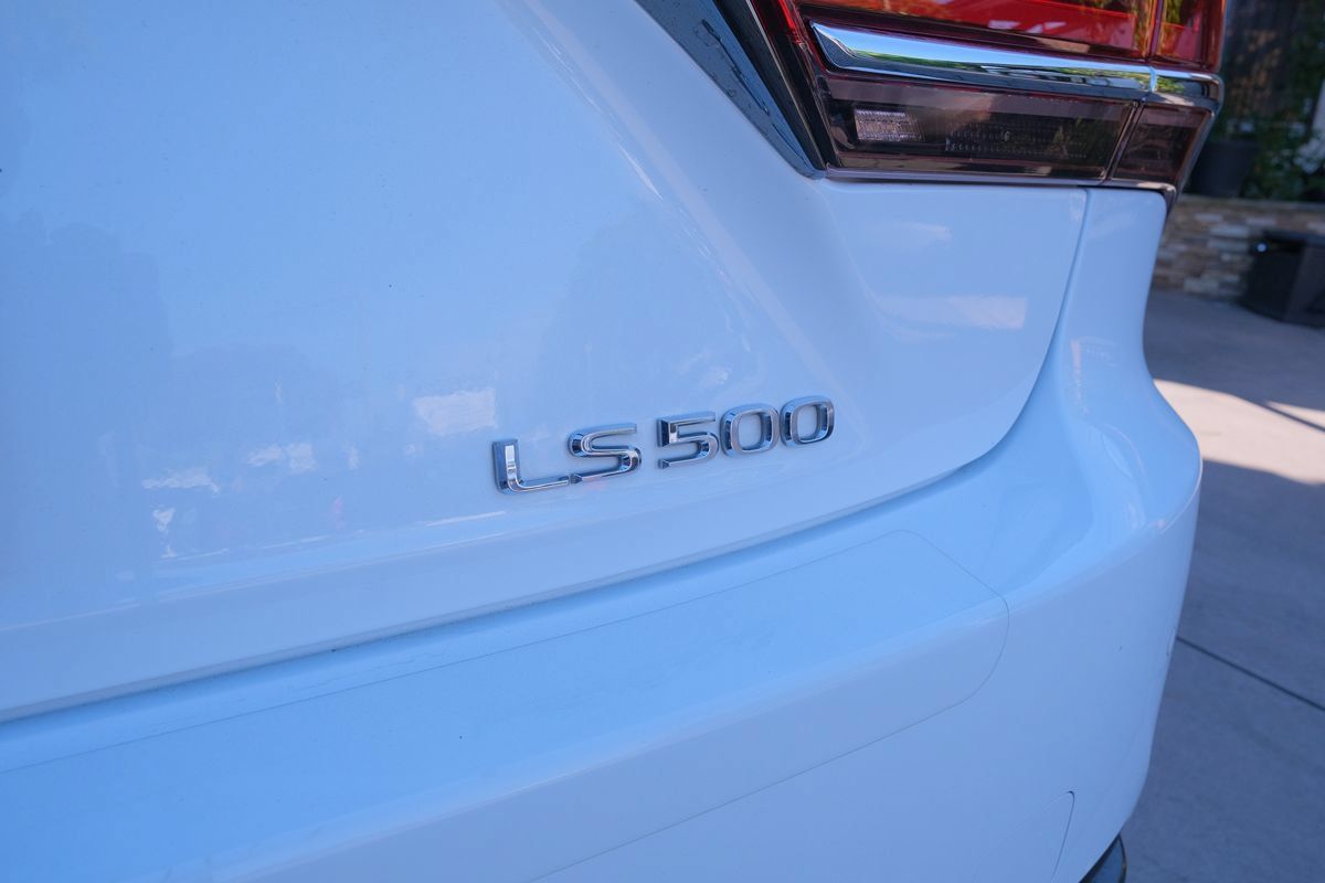 Used 2018 Lexus LS 500 F Sport w/ Performance Package RWD image 54