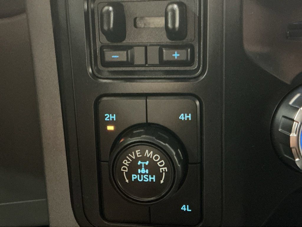Used 2021 Ford F150 XLT w/ Equipment Group 302A High AWD/4WD image 29