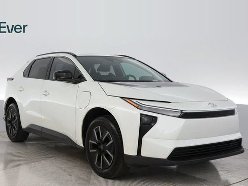 Used 2026 Toyota bZ FWD image 12